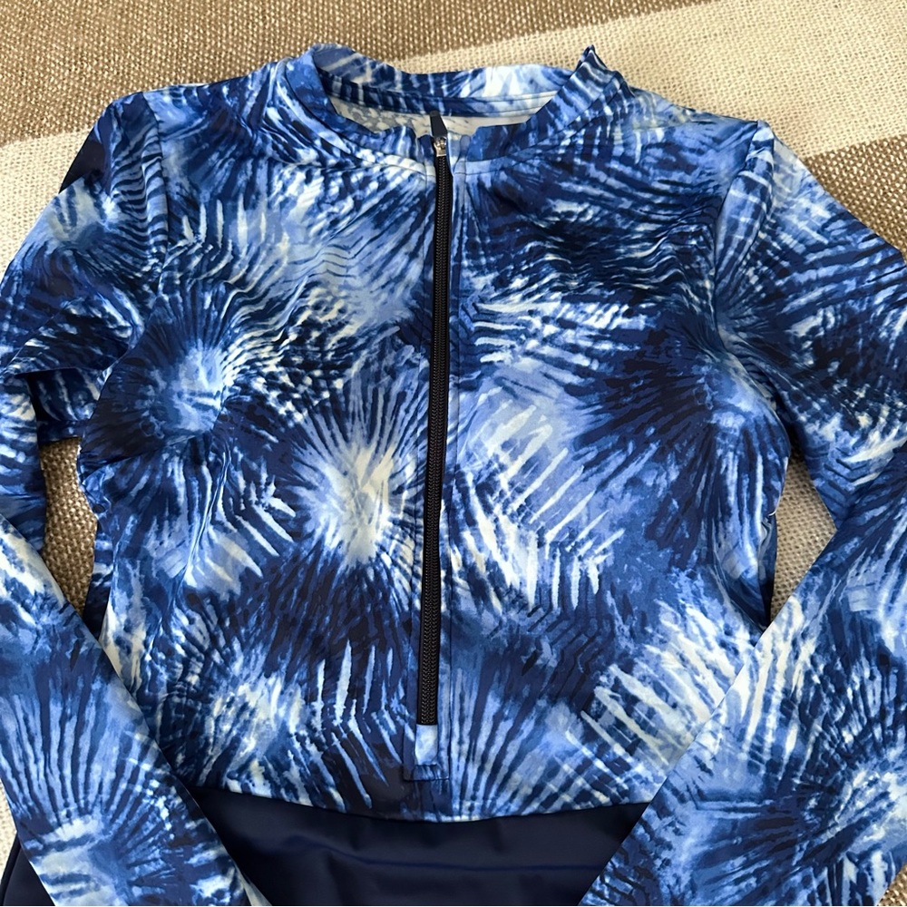 Lands End Rash guard Swimsuit - Picture 2 of 4